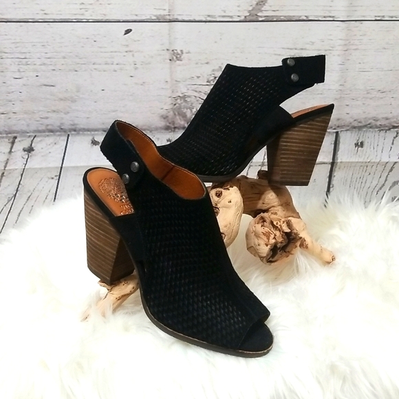 NEW! VINCE CAMUTO black suede lazer cut design slingback booties. - Picture 3 of 10